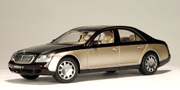 AUTOart Maybach 57 SWB (AYERS ROCK RED / ROCKY MOUNTAINS BROWN BRIGHT) (76153)